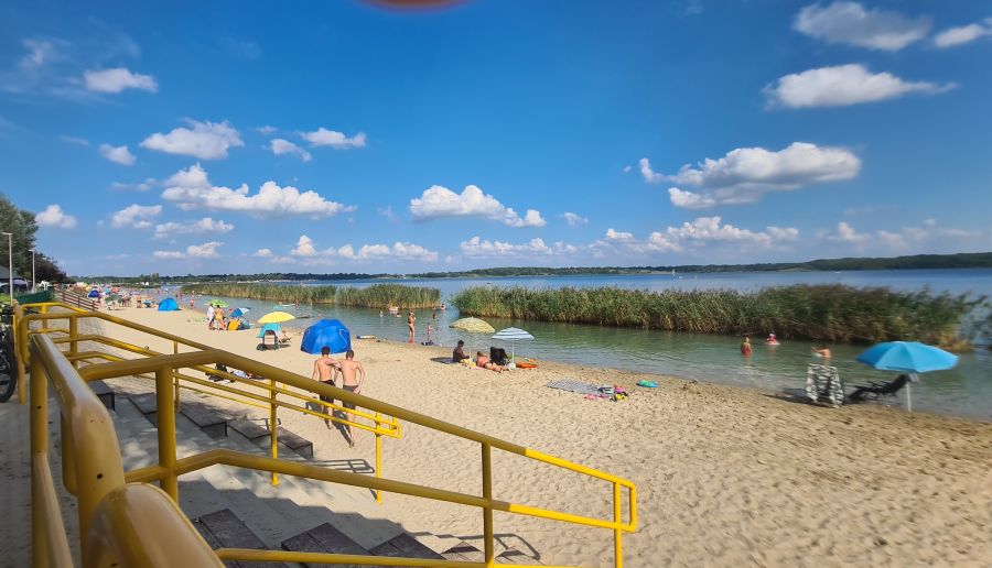 Jezioro Tarnobrzeskie plaża i widok z lotu ptaka